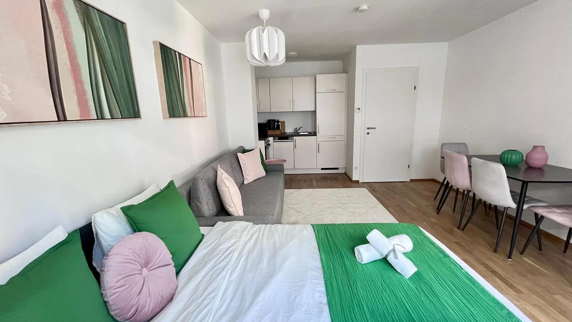 Funky Apartment Near Central Station Free Parking Vienna