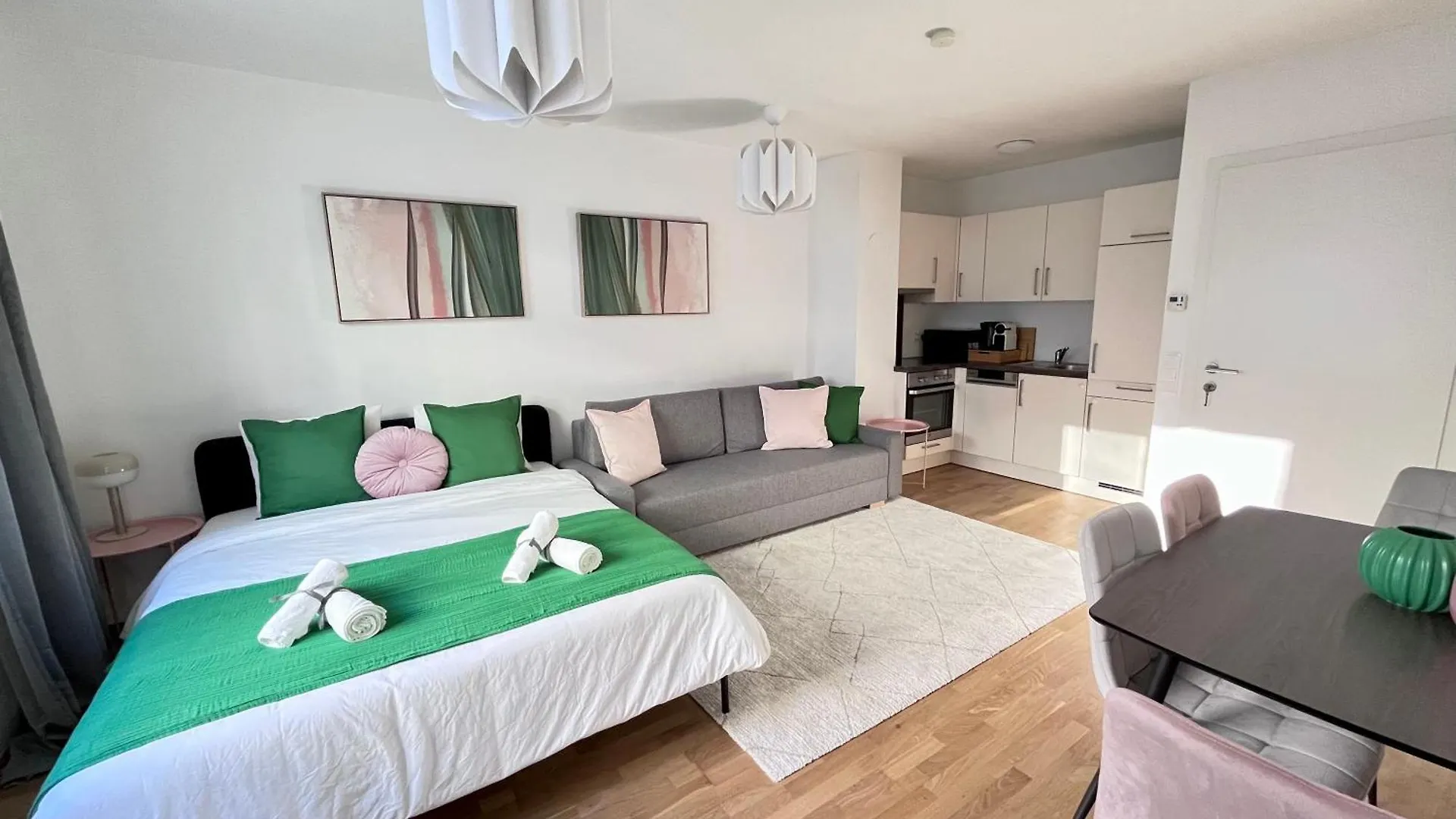 Funky Apartment Near Central Station Free Parking Vienna